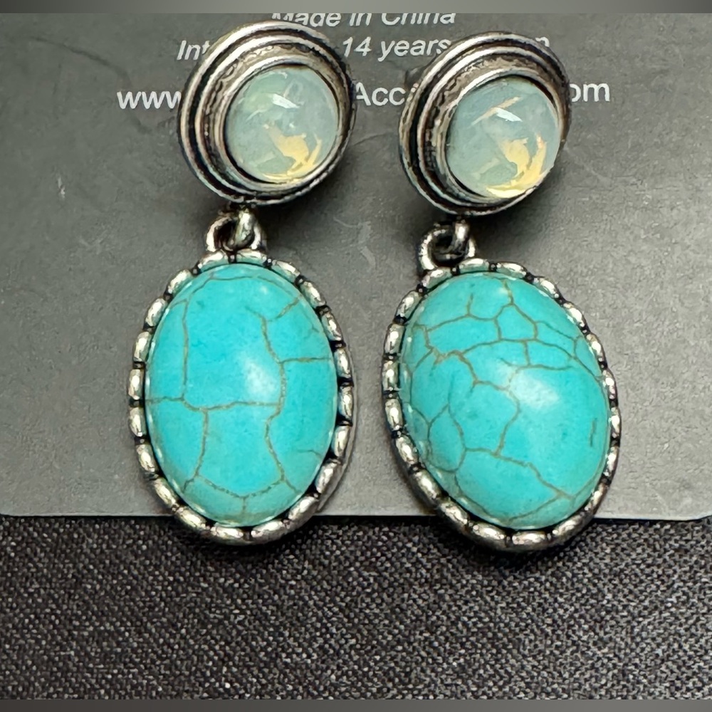 Paparazzi Blue and Silver Earrings with Vintage Style